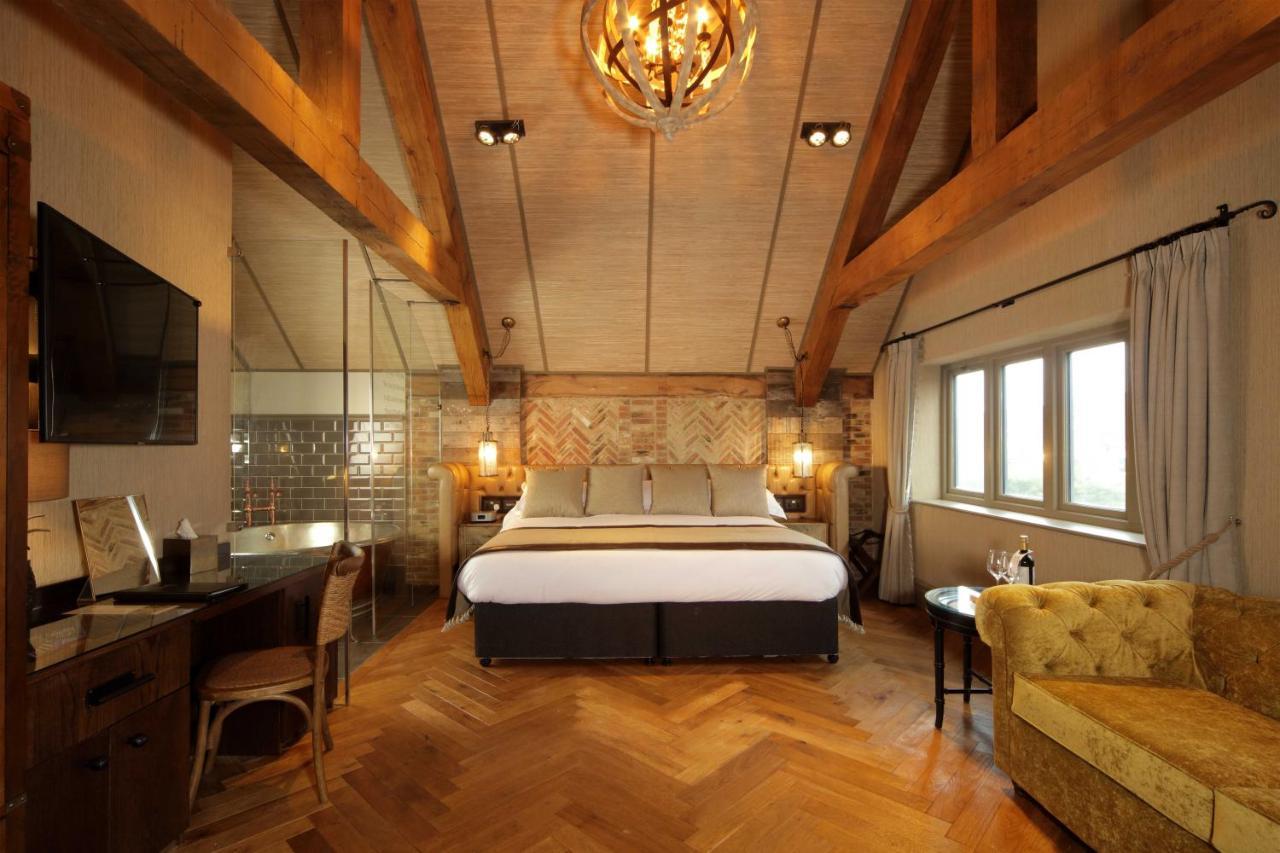 The Impeccable Pig Hotel Sedgefield Eksteriør billede
